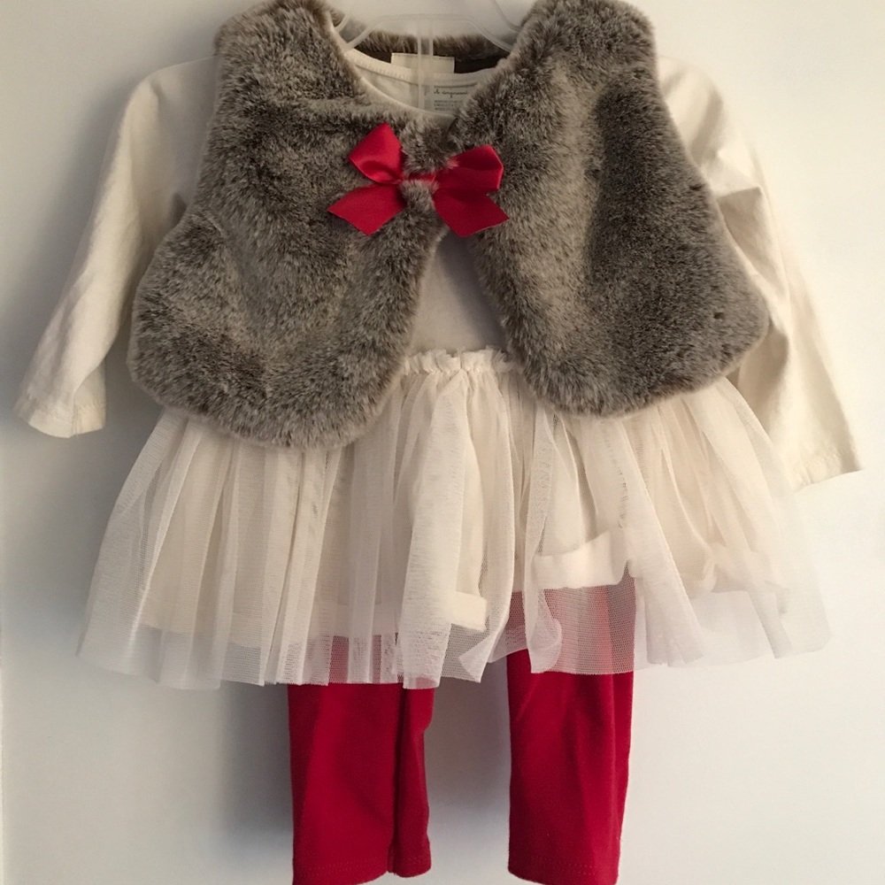 SOLD****6-9 months baby girl outfit